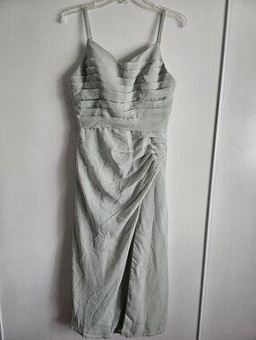 NWT Light Pastel Green NEW Bridesmaids dress layered adjustable Women's size 4